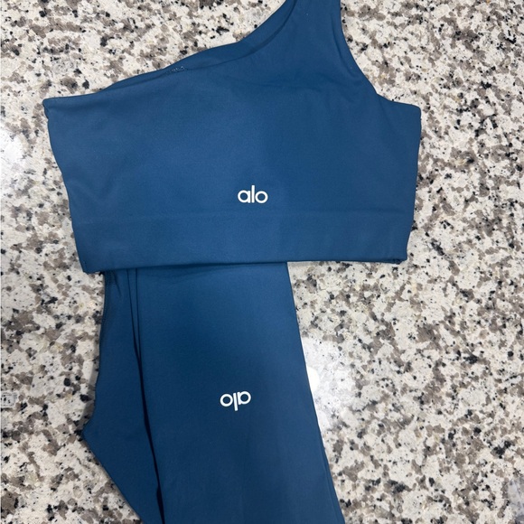 ALO Yoga Pants - Alo Blue One-Shoulder Sports Bra and Leggings Set